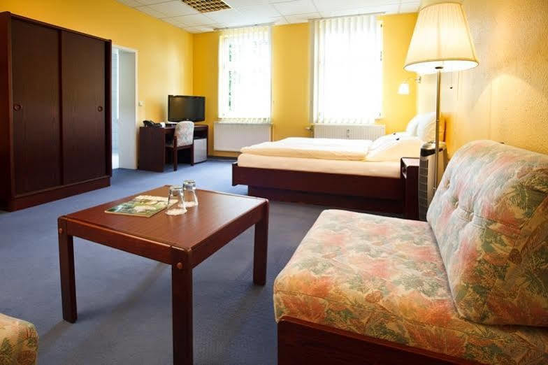 Landhotel Zum Pottkuchen Kalbe Kültér fotó